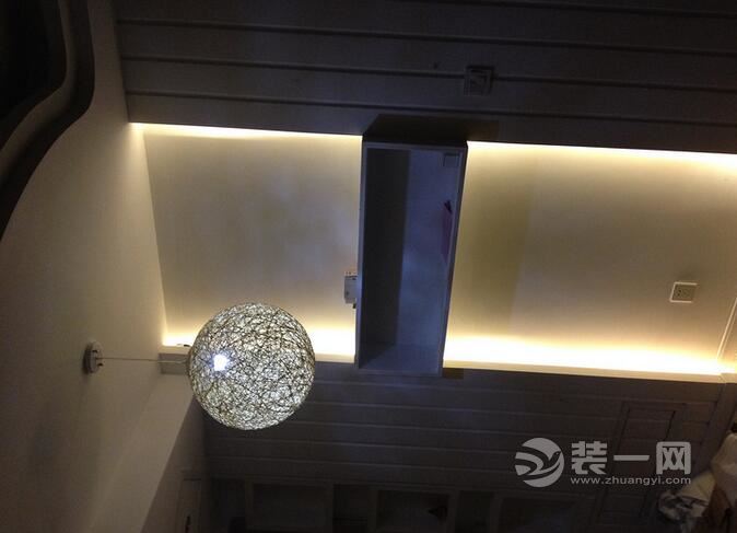 106平3室2厅1厨1卫装修日记（3）：铺地板装灯